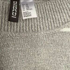 H&M Light Gray Knit Pullover